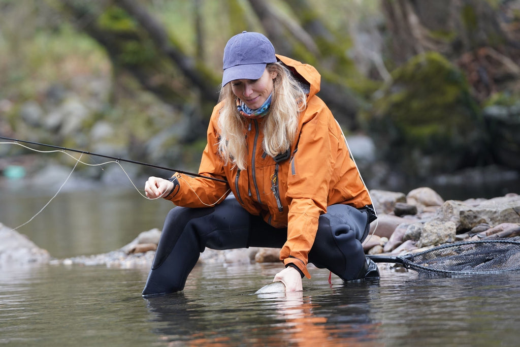 Black Elk Hair Caddis Classic Trout Dry Fly - 12 Flies Size 18